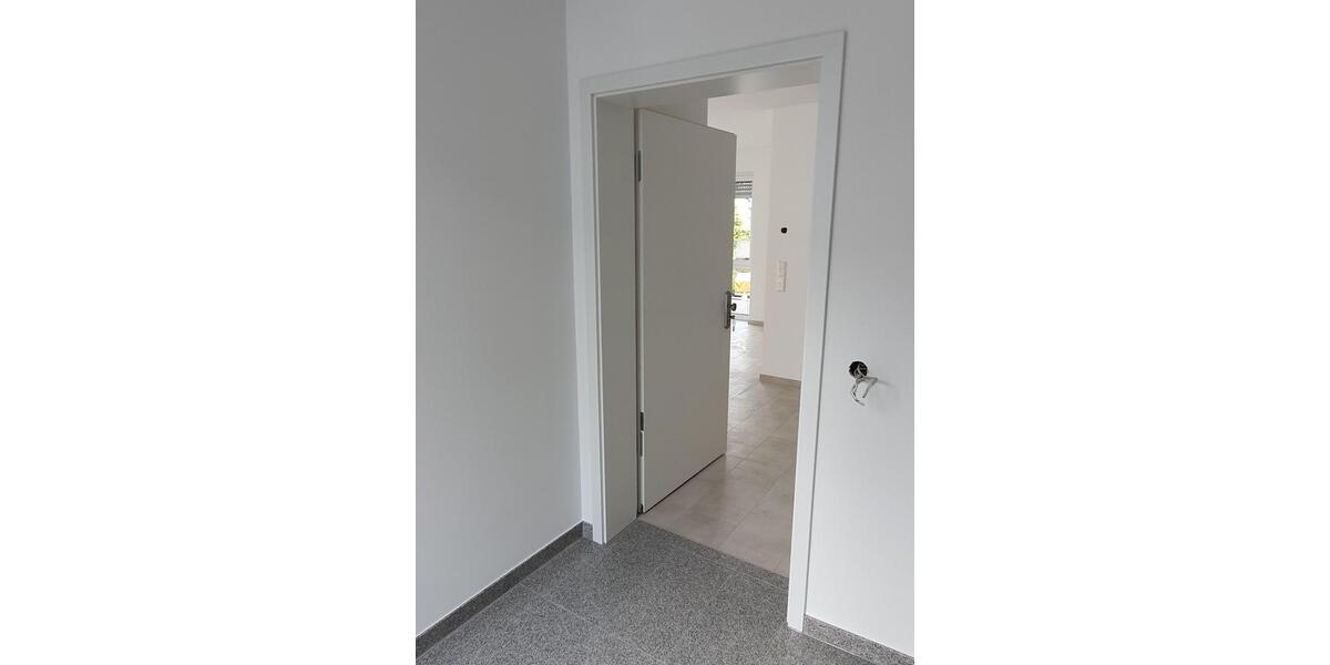 Etagenwohnung Roßdorf - 3 Zimmer, 98 m&sup2;, 1.690&euro; | Angebot:26320771
