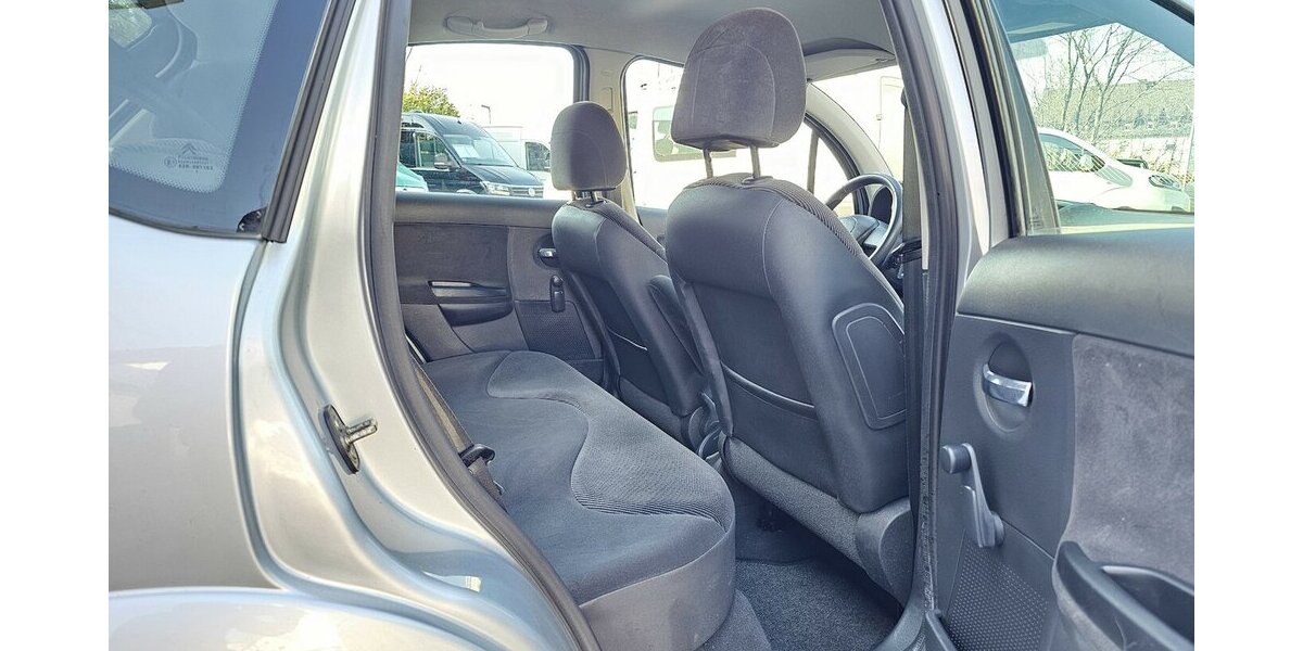 Citroen C3 HDi 70 Confort KLIMA AUS 1.HAND 128.393 km 3.950 &euro; Löhne 32584