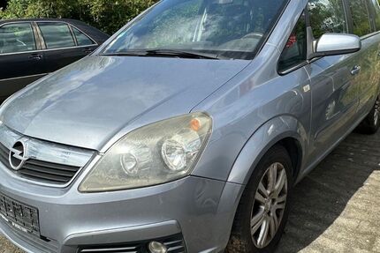 Opel Zafira 240.100 km 990 &euro; Viernheim 68519