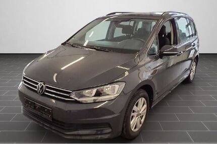 VW Touran 9.524 km 31.900 € Wiesbaden 65189