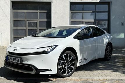 Toyota Prius 8.000 km 39.890 &euro; Berlin 13403