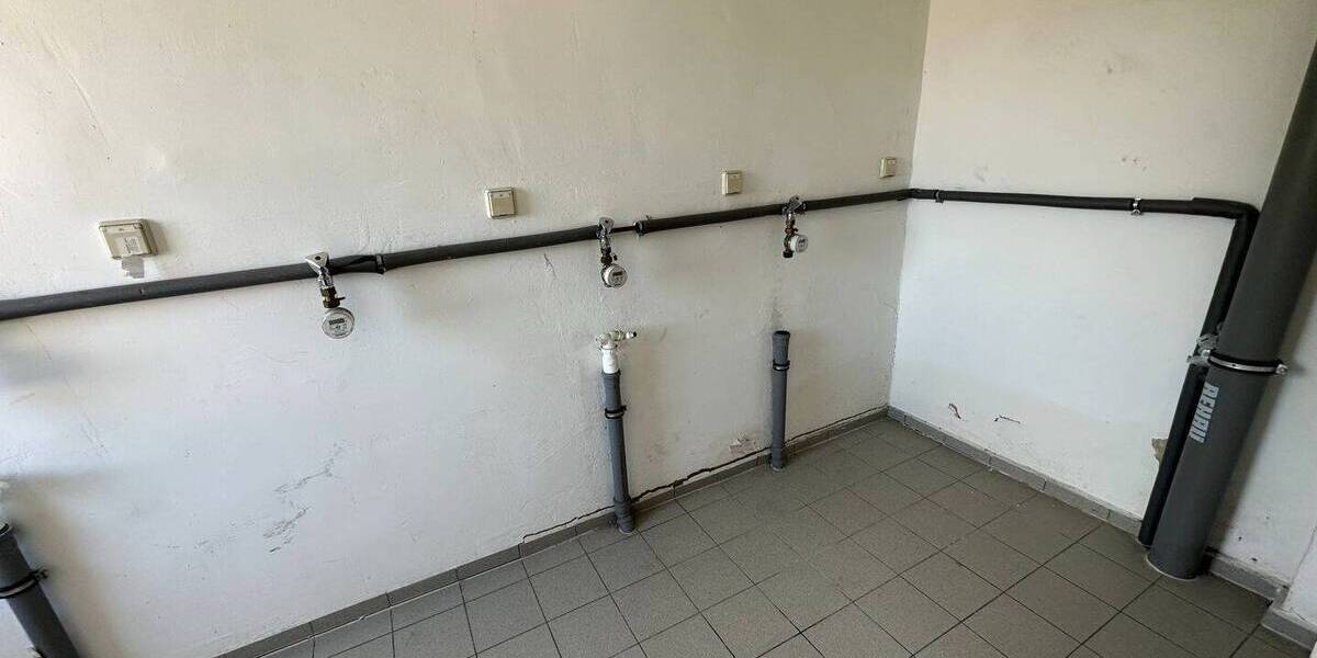 Zimmer Chemnitz Altendorf - 2 Zimmer, 64 m&sup2;, 325&euro; | Angebot:26027067