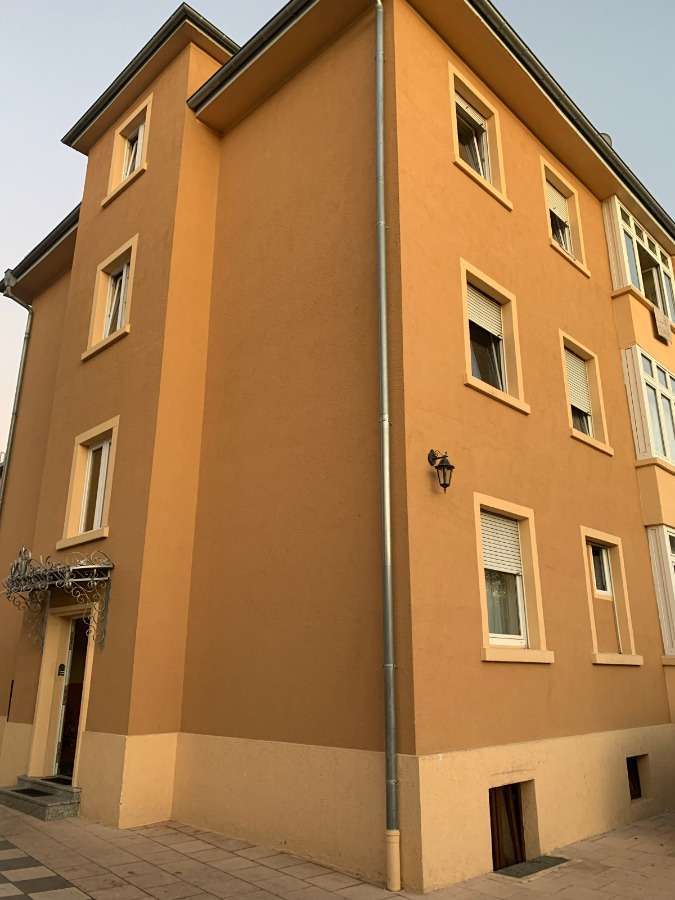 Haus zum Kaufen in Frankfurt 1.099.000 € 290 m²