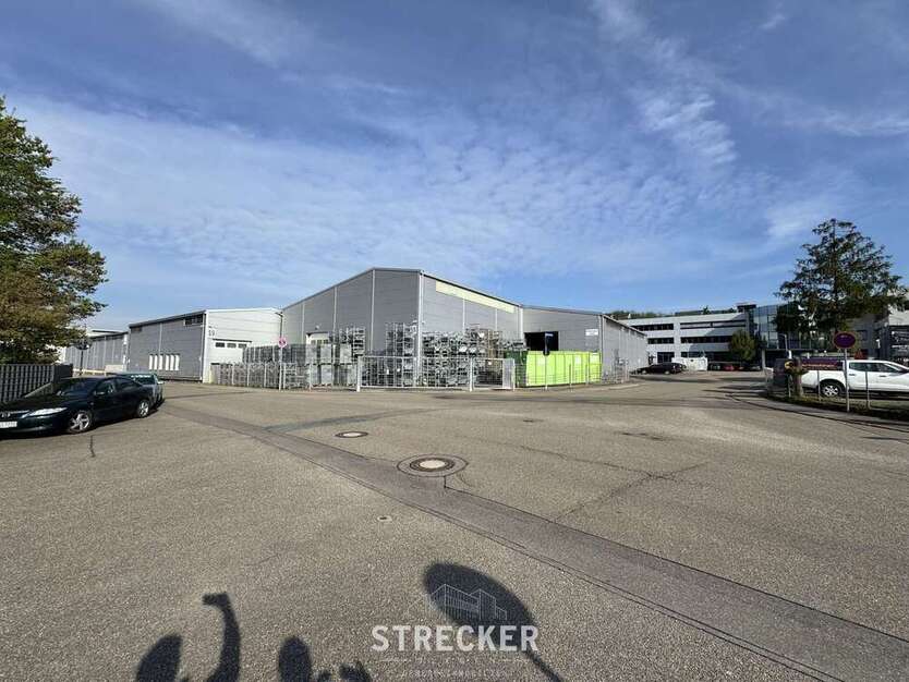 Halle in Königsbach-Stein 1.500.000 € 2370 m²