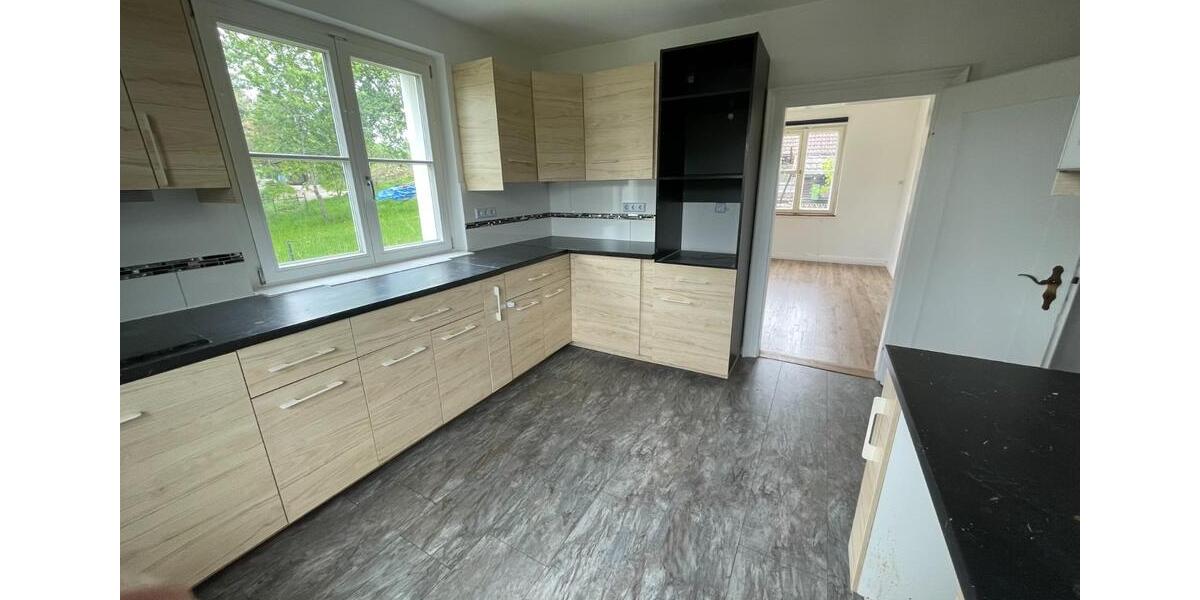 Villa Rickenbach - 10 Zimmer, 250 m&sup2;, 455.000&euro; | Angebot:23620170