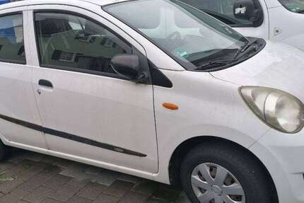 Daihatsu Cuore 73.400 km 2.600 &euro; Krumbach (Schwaben), St 86381