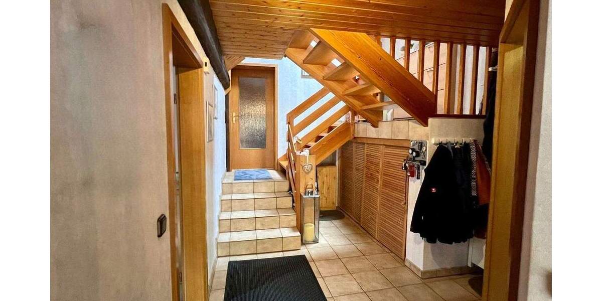 Einfamilienhaus Sontra / Krauthausen Krauthausen - 1 Zimmer, 321 m&sup2;, 249.000&euro; | Angebot:25735912