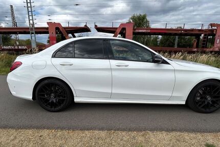 Mercedes-Benz C 250 181.700 km 18.700 € Berlin 13597