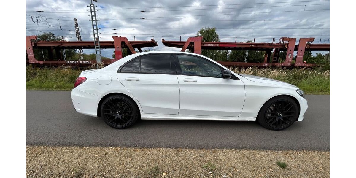 Mercedes-Benz C 250 184.500 km 18.900 &euro; Berlin 13597