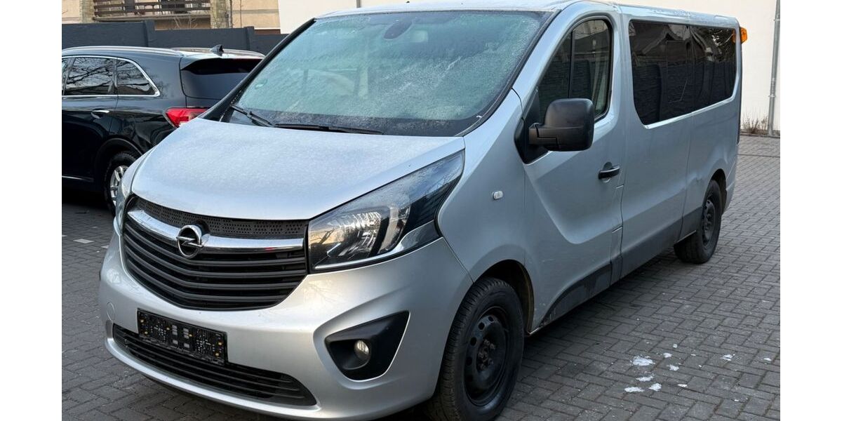 Opel Vivaro 496.000 km 6.900 &euro; Berlin 12351