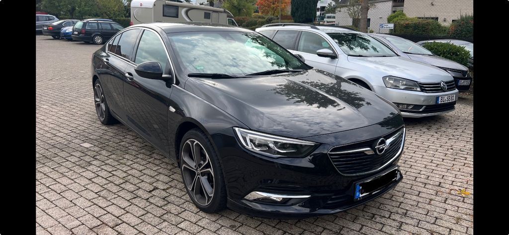 Opel Insignia 87.000 km 16.666 € Bielefeld 33609