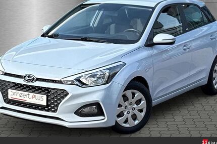 Hyundai i20 28.721 km 12.970 &euro; Darmstadt 64285