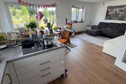 Haus Gerolsbach - 6 Zimmer, 185 m&sup2;, 1.990&euro; | Angebot:27327892