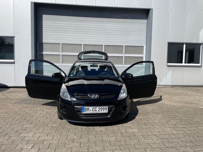 i20