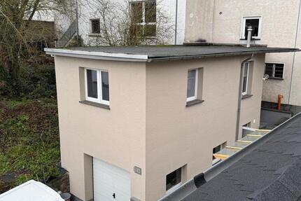 Allein stehendes kleines Haus Wohnung 1 zimmer