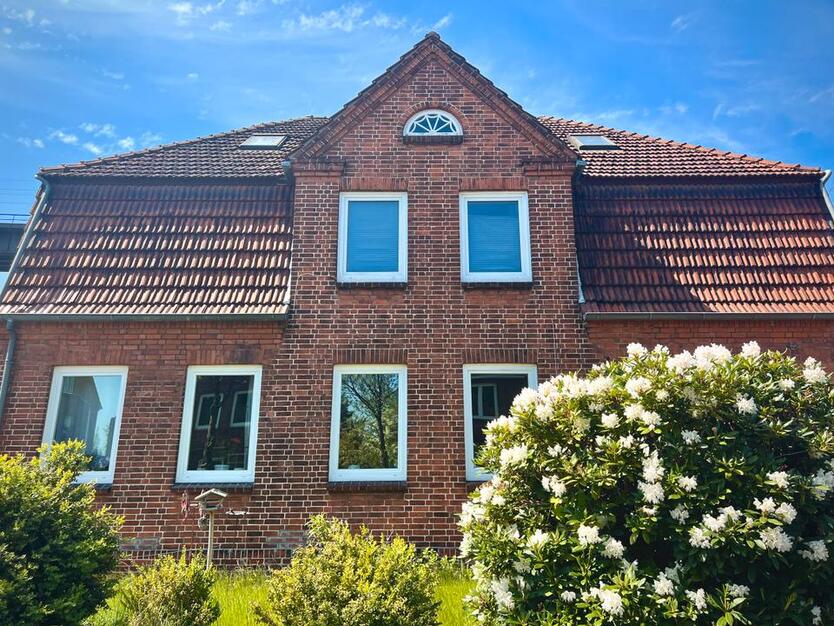 Charmantes, modernisiertes Mehrfamilienhaus Garten & Lager zimmer