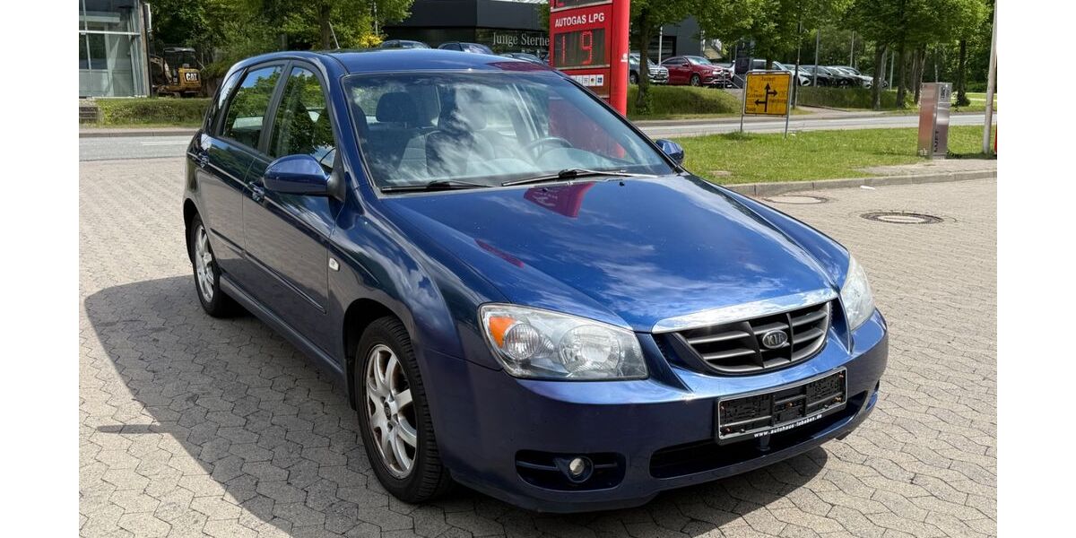Kia Cerato 128.197 km 3.690 &euro; Buxtehude 21614