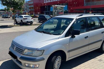 Mitsubishi Space Wagon 187.000 km 3.000 &euro; Berlin 10999