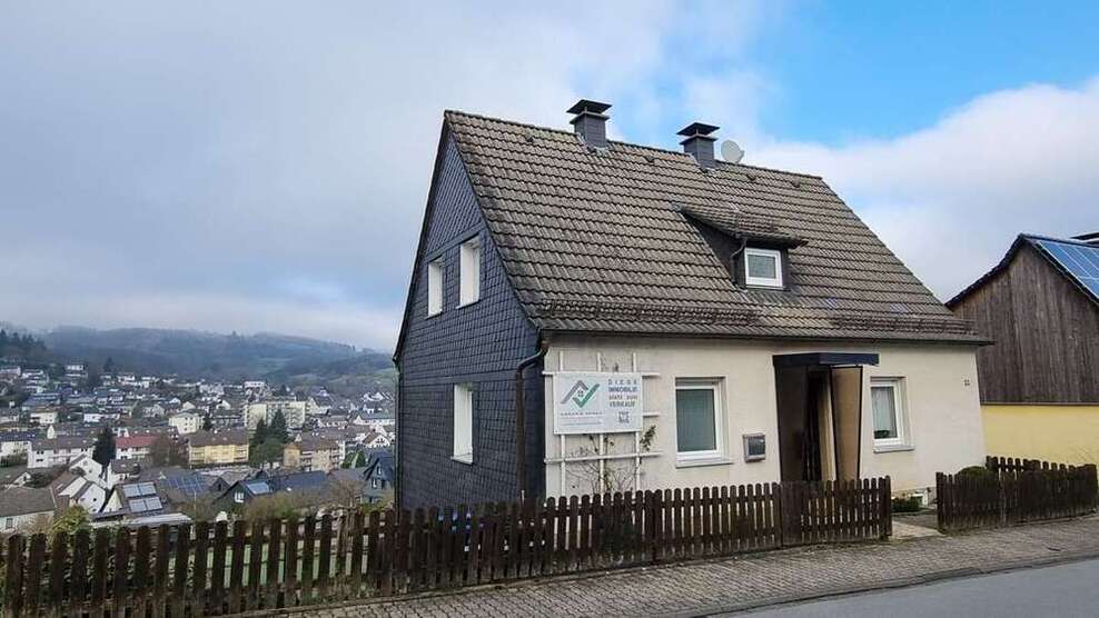 Haus zum Kaufen in Neuenrade 227.000 € 107 m²