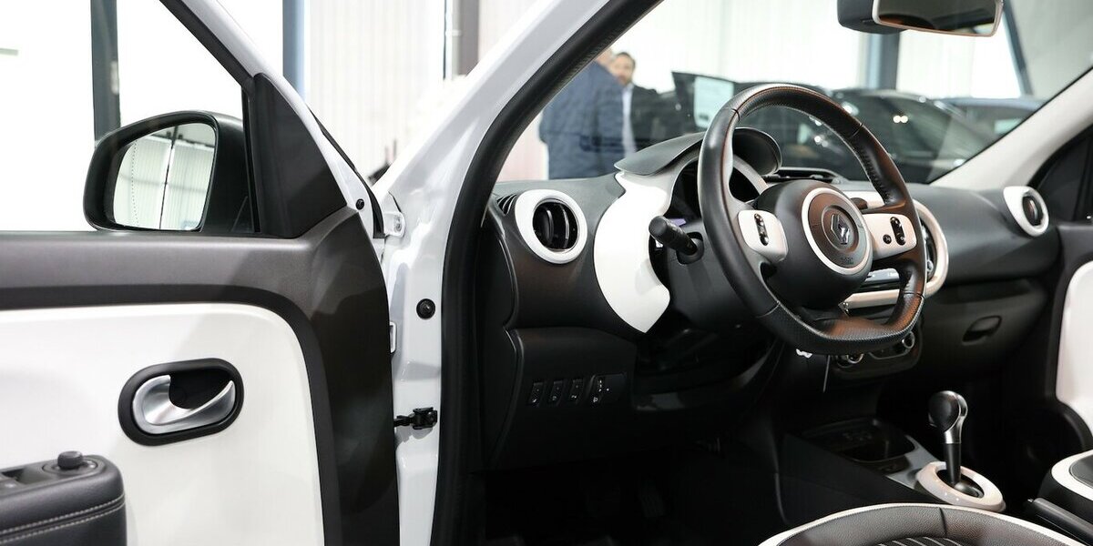 Renault Twingo INTENS ELECTRIC SPURHALTE, LEDER, KAMERA 12.000 km 12.888 &euro; Hamm 59077
