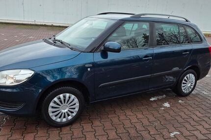 Skoda Fabia 151.000 km 4.800 &euro; Halle/S. 06132