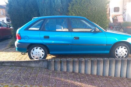 Opel Astra 72.070 km 3.500 &euro; Ludwigsburg 71642