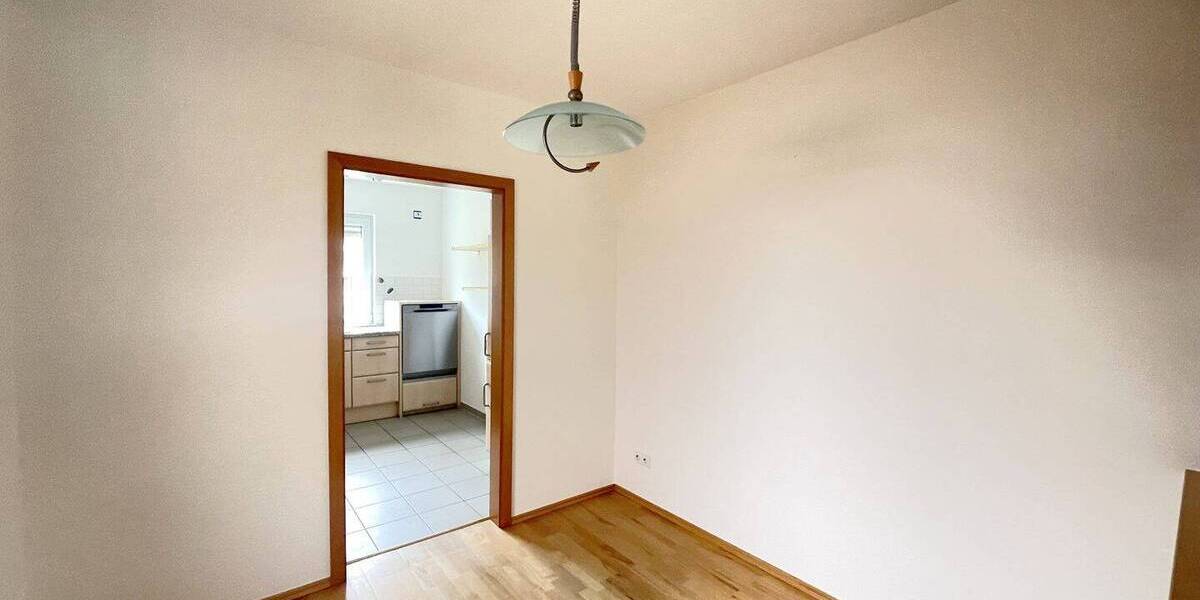 Reihenendhaus Kaiserslautern Innenstadt - 5 Zimmer, 144 m&sup2;, 1.600&euro; | Angebot:23960154