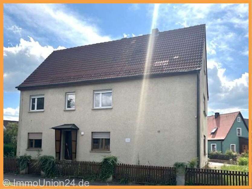 Haus zum Kaufen in Eckental 320.000 € 217 m²