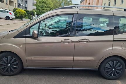 Ford Tourneo Courier 51.500 km 9.990 &euro; Aachen 52064
