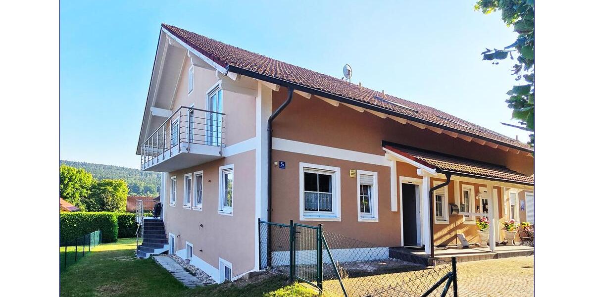 Doppelhaushälfte Kößlarn - 10 Zimmer, 195 m&sup2;, 1.700&euro; | Angebot:24245179