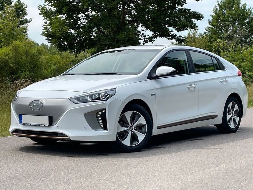 IONIQ