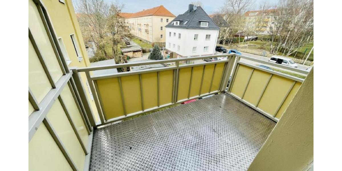 3 Raum Wohnung mit Balkon, modernen Bad mit Wanne & Dusche. - Etagenwohnung Gera Alt-Bieblach | Angebot:26876253