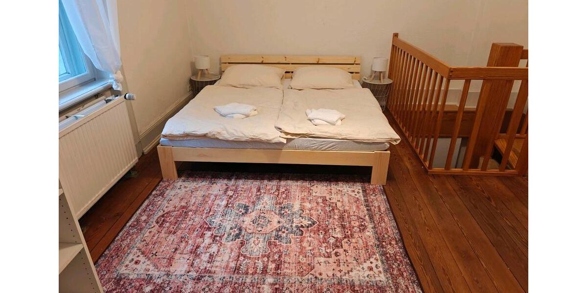 Ein Zimmer in 23564 zur Untermiete in schöner Villa – zentrumsnah 1 zimmer