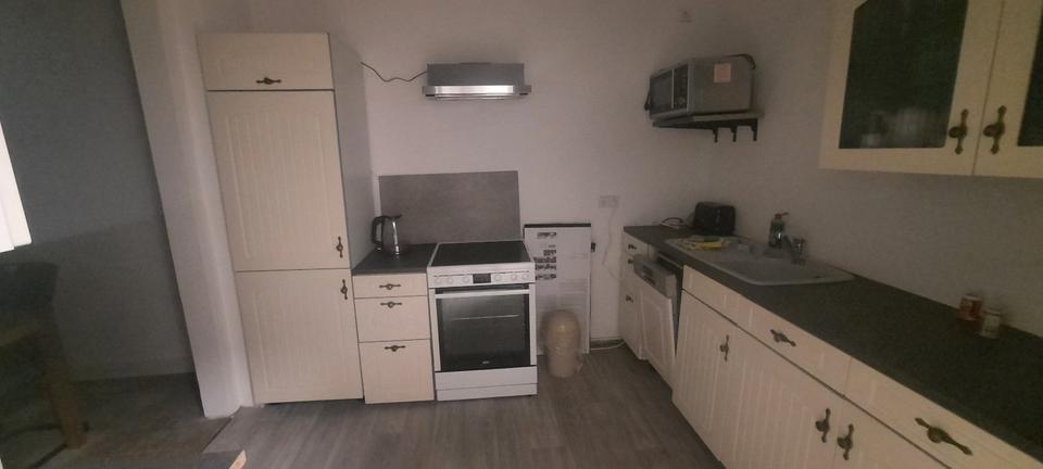 Etagenwohnung Leuna - 3 Zimmer, 75 m&sup2;, 920&euro; | Angebot:24649616