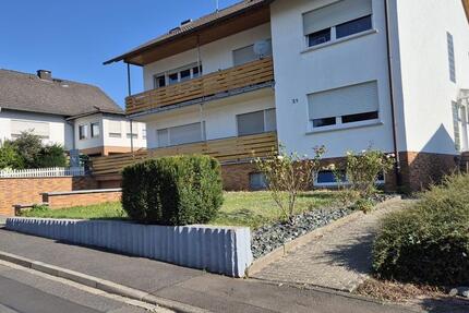 Haus Kirchhain - 10 Zimmer, 290 m&sup2;, 589.000&euro; | Angebot:26950588