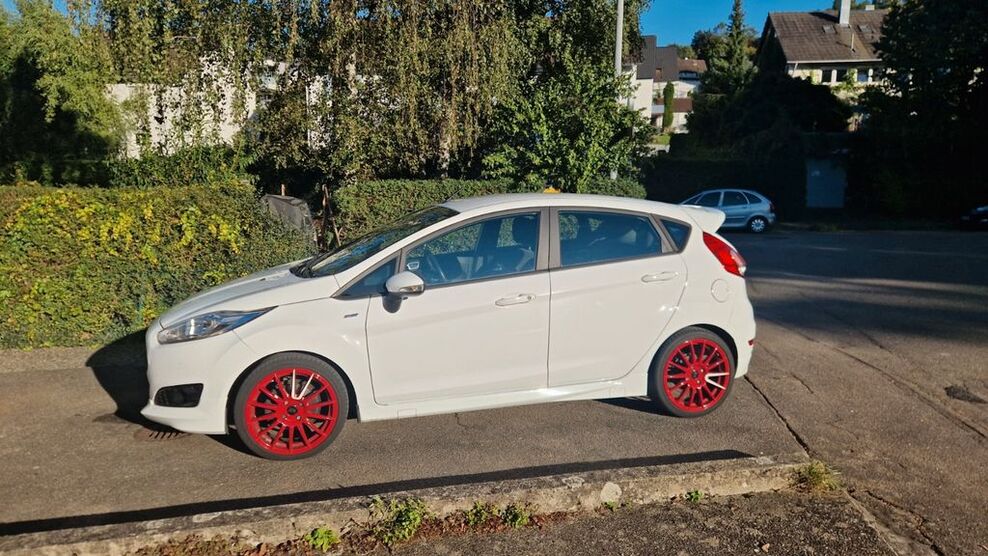 Ford Fiesta 103.500 km 8.400 € Remshalden 73630