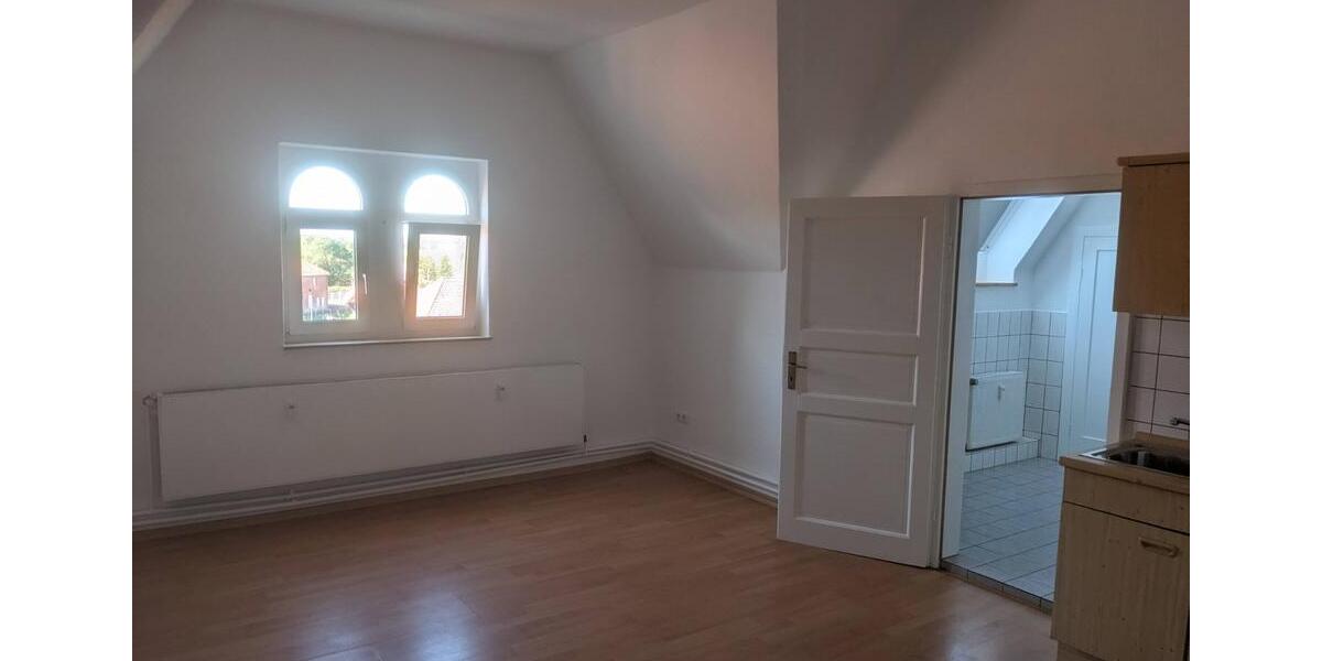 Dachgeschoßwohnung Hemmingen - 2 Zimmer, 49 m&sup2;, 425&euro; | Angebot:25588592