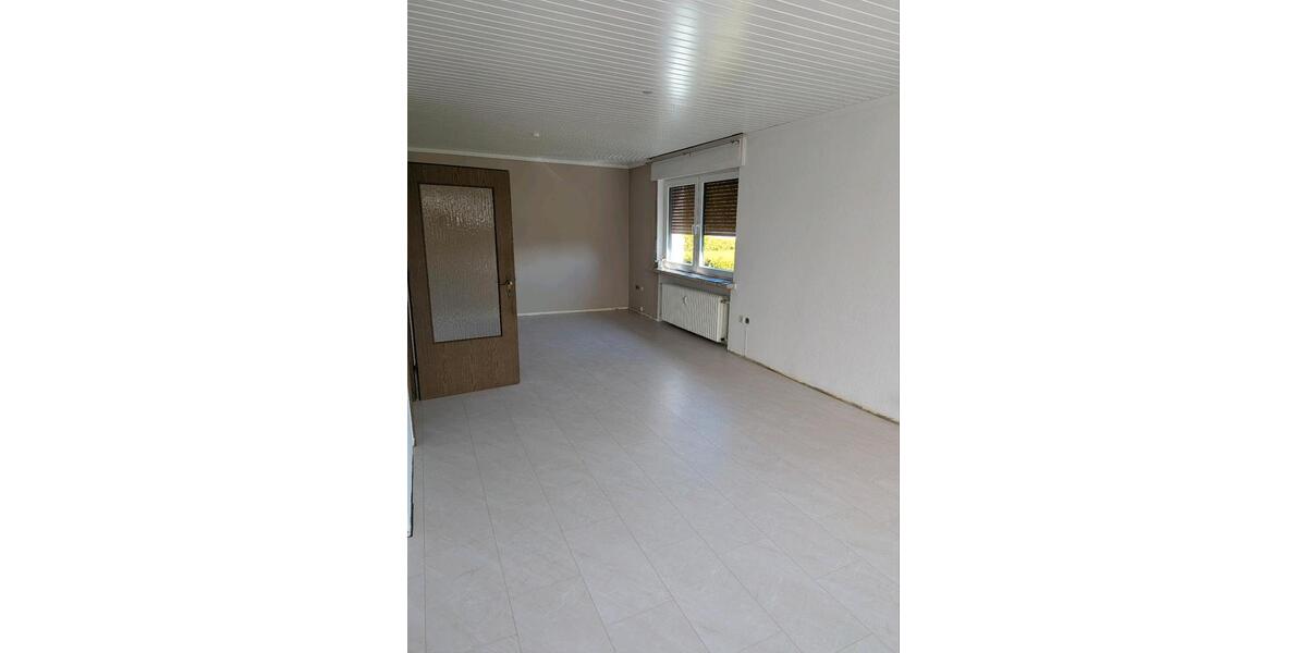 Erdgeschoßwohnung Schloß Holte-Stukenbrock Stukenbrock - 3 Zimmer, 85 m&sup2;, 765&euro; | Angebot:26294698