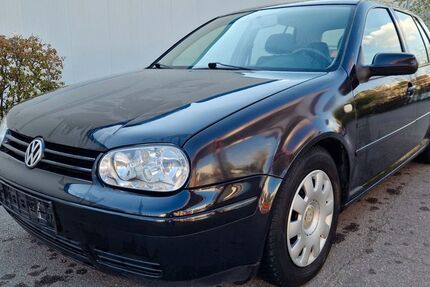 VW Golf 340.000 km 590 &euro; Augsburg 86167
