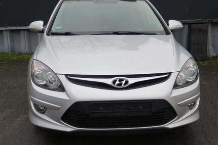 Hyundai i30 117.353 km 5.400 &euro; Saarbrücken 66117