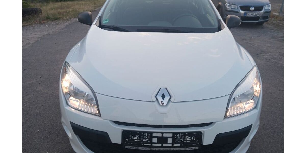 Renault Megane 28.000 km 5.400 &euro; Bonn 53177