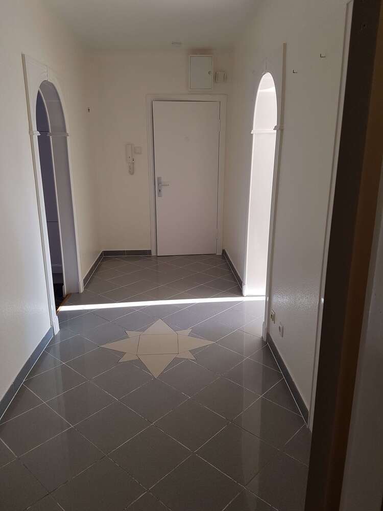 Wohnung zum Mieten in Neumünster 800 € 88 m²