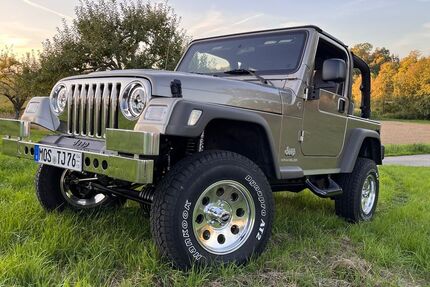 Jeep Wrangler 107.900 km 32.000 € Hüffenhardt 74928