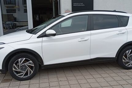 Hyundai BAYON 12.700 km 15.990 &euro; Straßlach bei München 82064