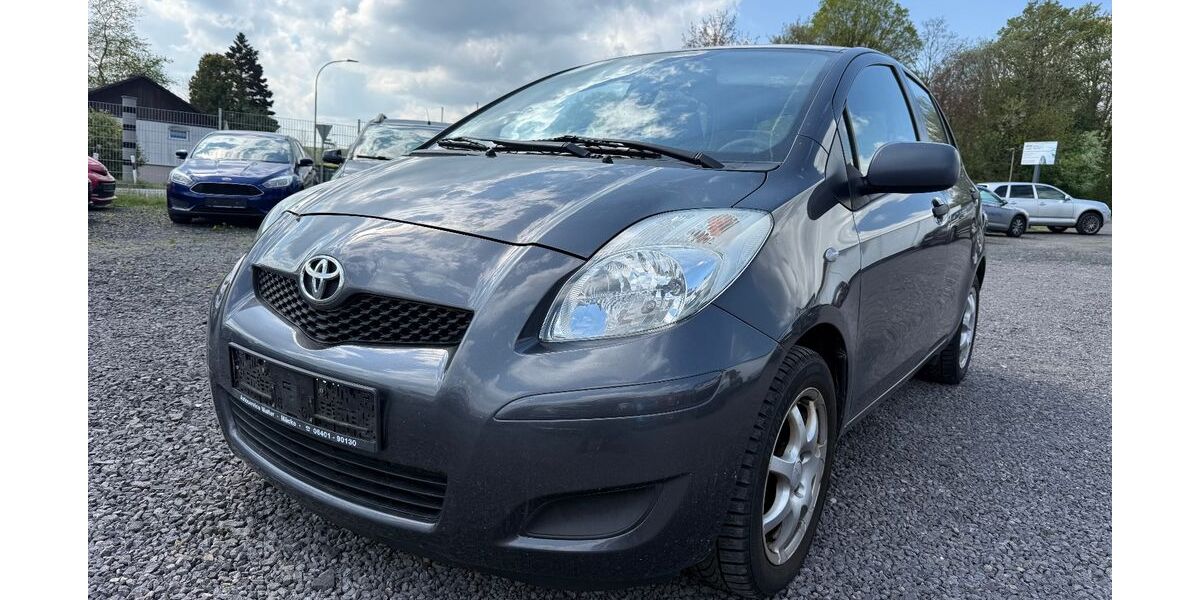 Toyota Yaris 168.000 km 2.900 &euro; Laubach 35321