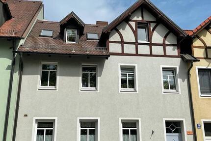Haus Waldsassen - 9 Zimmer, 132 m&sup2;, 179.000&euro; | Angebot:26427332