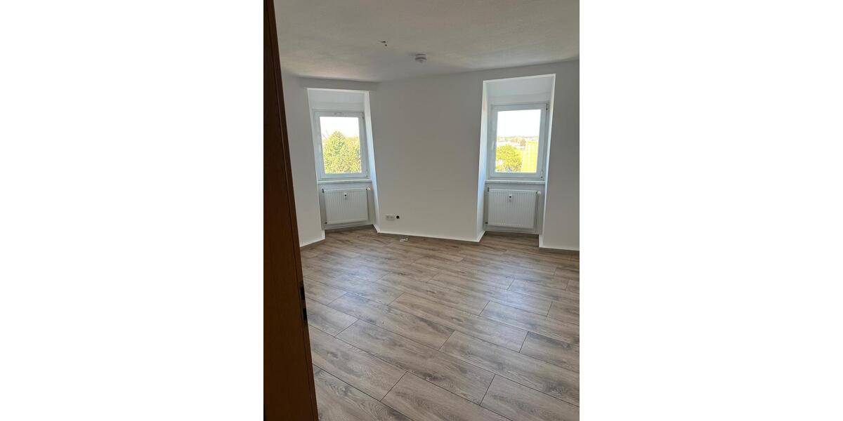 Dachgeschoßwohnung Luckenwalde - 3 Zimmer, 67 m&sup2;, 560&euro; | Angebot:26365899