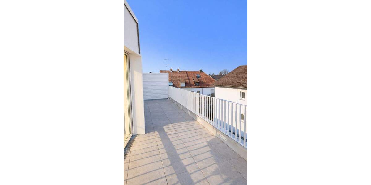 Moderne 3-Zimmer-Dachgeschoss-Wohnung mit Dachterrassen in der Gartenstadt-Trudering 3 zimmer