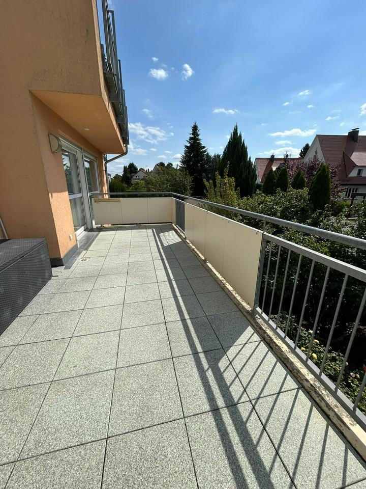 Helle, möblierte 3,5 Zimmer Wohnung m. gr. Terrasse Lauf rechts zimmer