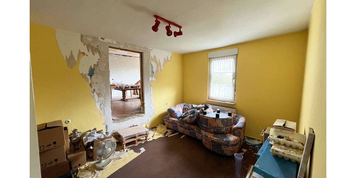 Doppelhaushälfte Siegen / Geisweid Dillnhütten - 9 Zimmer, 180 m&sup2;, 149.000&euro; | Angebot:26433550